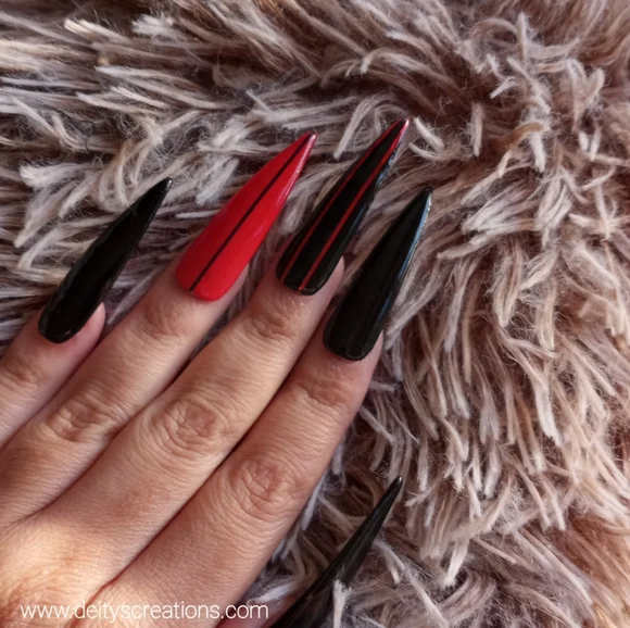 Stiletto Louboutin Nails Black Nails With Red Bottoms Coffin Red
